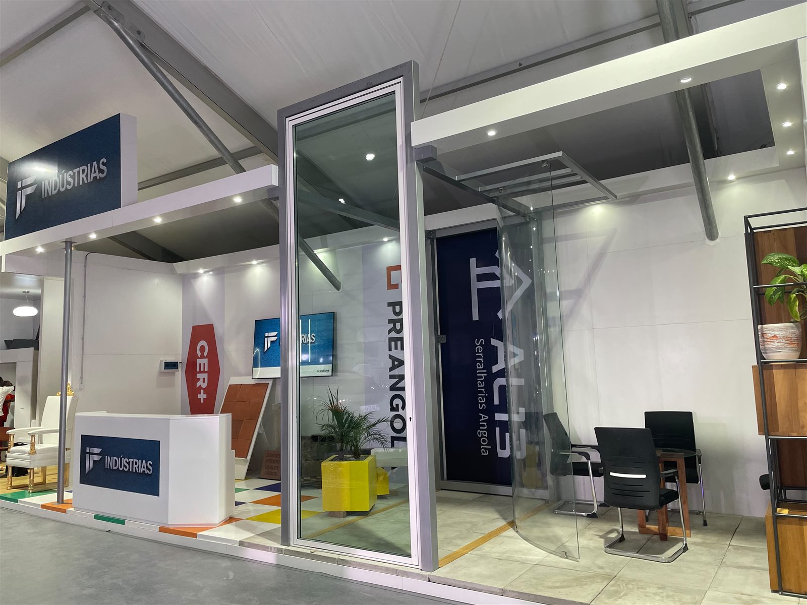 Entrada do stand da Indústrias Group na FILDA 2026